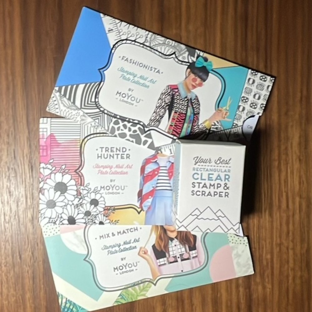 Moyou Nail Art Plates Set